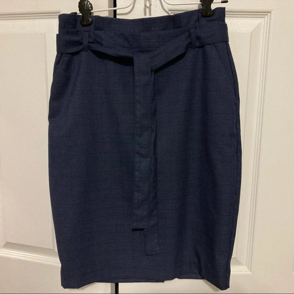 NWOT Banana Republic Pencil Skirt Black & Blue Plaid 2P